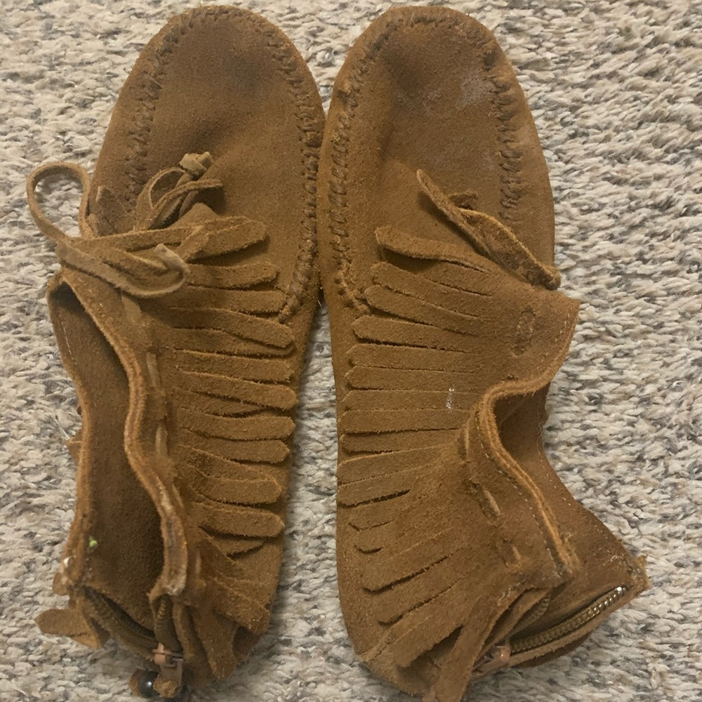 Minnetonka moccasin booties